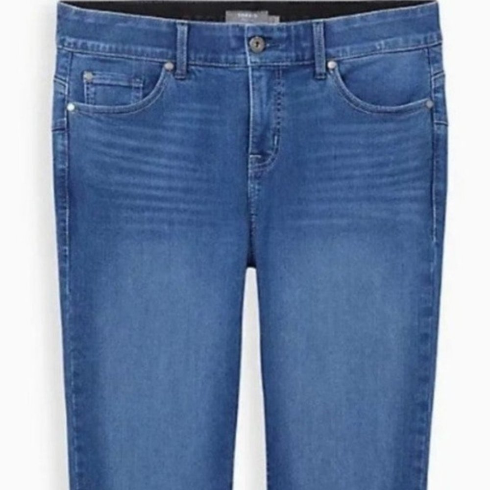 Torrid Bombshell Straight Leg Chelsea High Rise Jeans Pants 28 NWT Booty Shaping